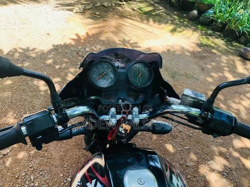 Bajaj Discover 150 2011