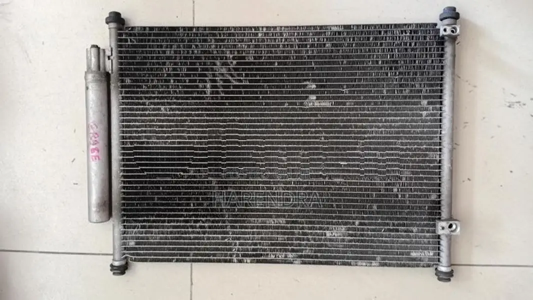 Honda Grace Air Condensor GM4