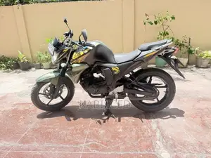 Yamaha FZs V2 2017