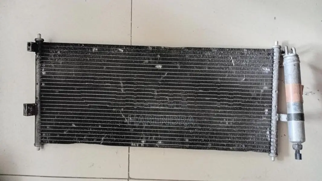 Nissan Sunny FB 15 AC Condenser