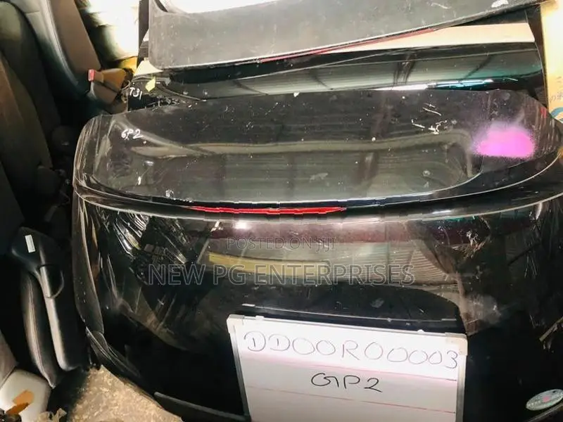 Honda Fit Shuttle GP2 Dicky Door