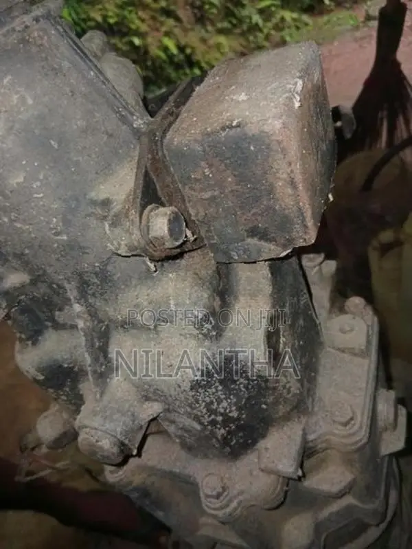 R2 Gear Box