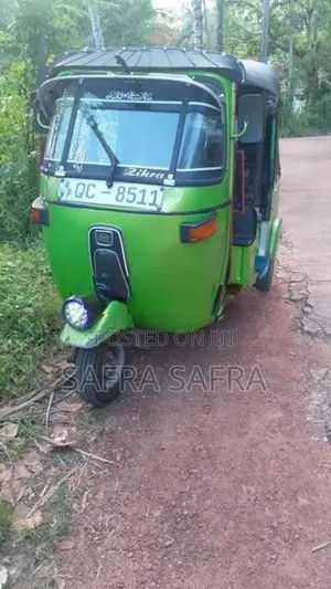 Bajaj RE 2005