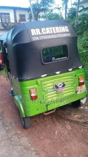 Bajaj RE 2005