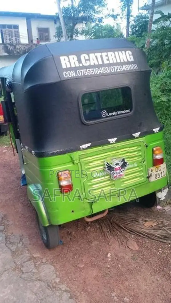 Bajaj RE 2005