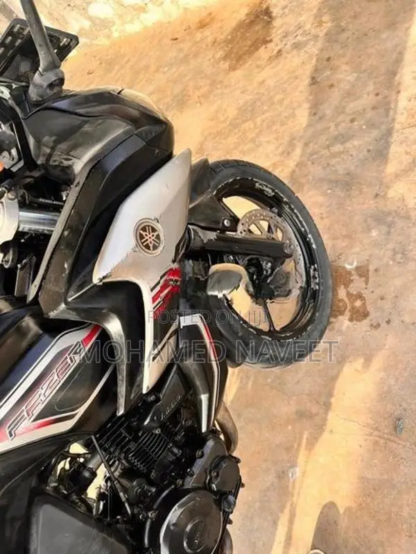 Yamaha Fazer 2014