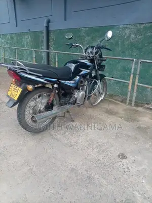 Bajaj CT100 2014