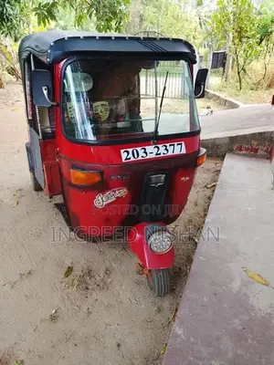 Bajaj RE 1995
