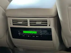 Toyota Land Cruiser 2013
