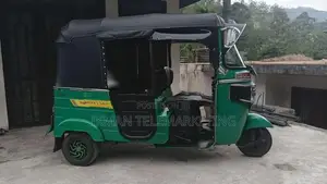 Bajaj RE 2015