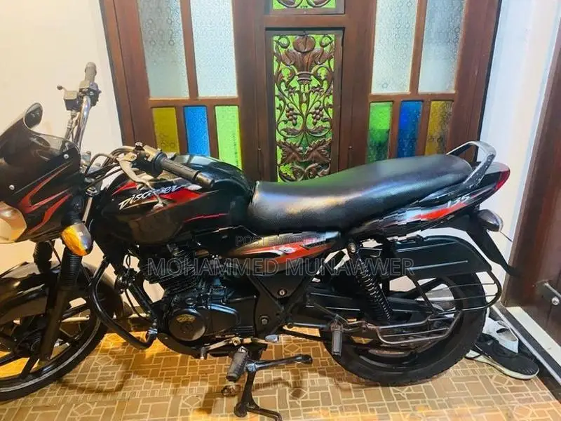 Bajaj Discover 2012