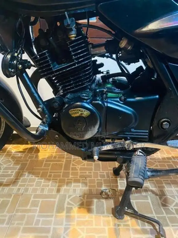 Bajaj Discover 2012