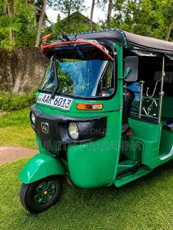 Bajaj RE 2014