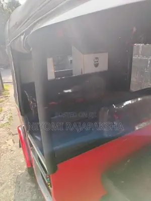 Bajaj RE 2003