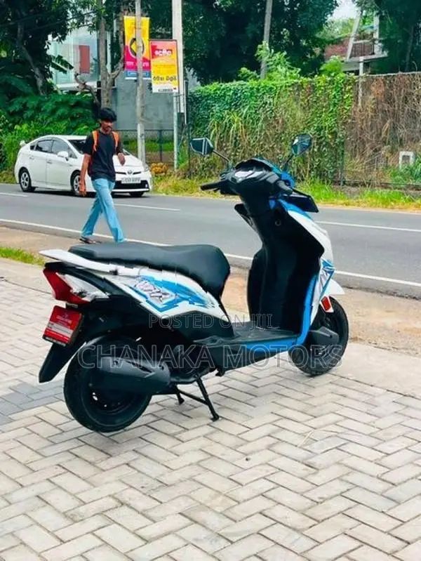 Honda Dio 2017