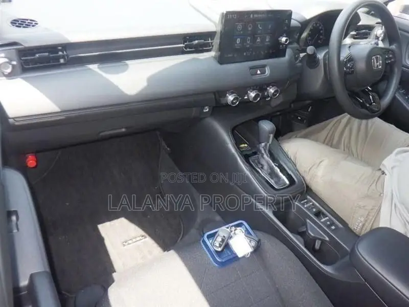 Honda Vezel RV5 – X - SLLL-A1 2023