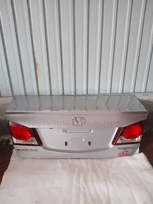 Honda Civic Dicky Door