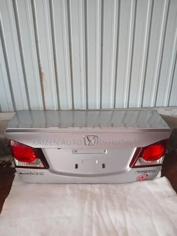 Honda Civic Dicky Door