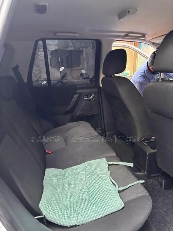 Land Rover Freelander 2013