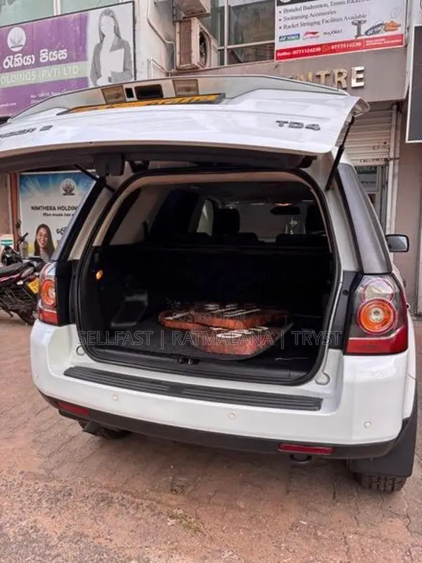 Land Rover Freelander 2013