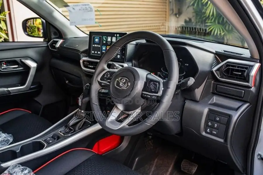 Toyota Raize Z 1.2L Hybrid BSM 2026