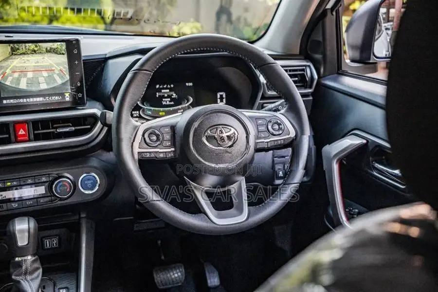 Toyota Raize Z 1.2L Hybrid BSM 2026