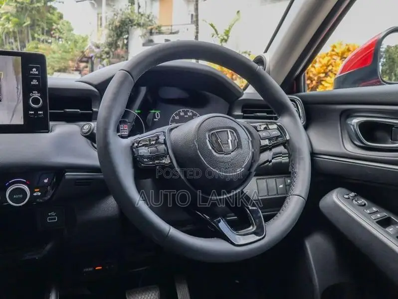 Honda Vezel Z Premium Red 2026