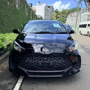 Toyota Yaris X Grade Black 2025