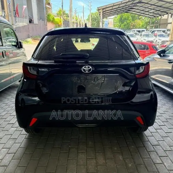 Toyota Yaris X Grade Black 2025
