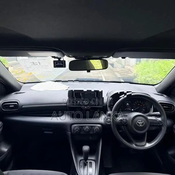 Toyota Yaris X Grade Black 2025