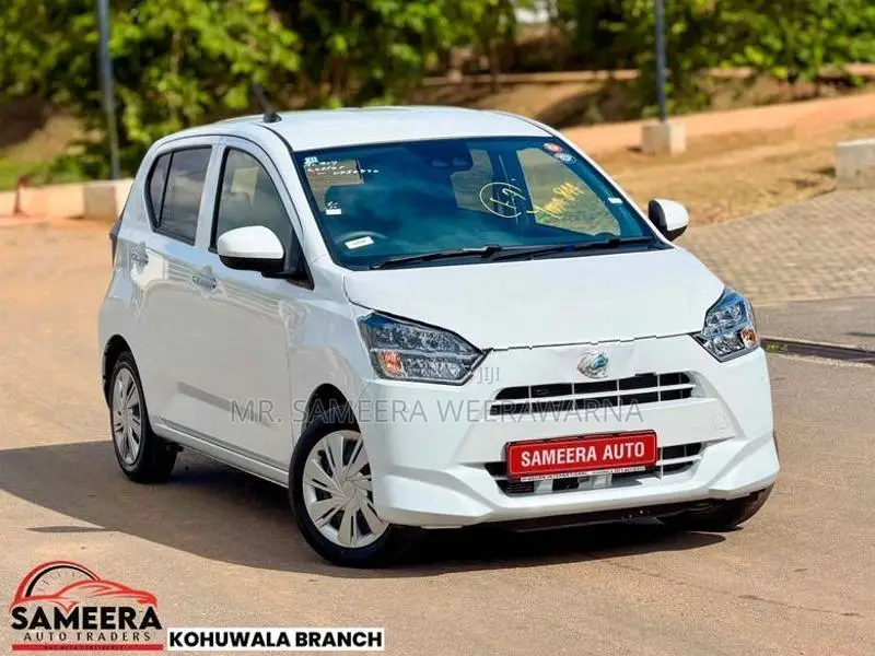 Daihatsu Mira X Limited Safety Es 2025