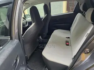 Toyota Vitz Ksp130 2012