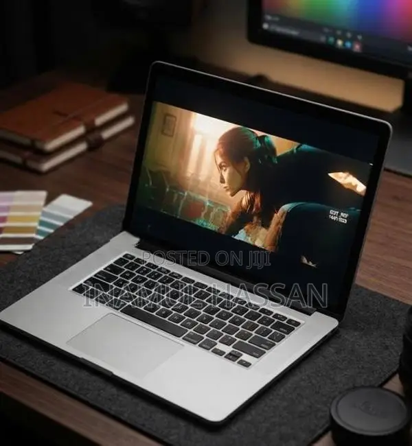 Apple Macbook pro 2015 mid 15