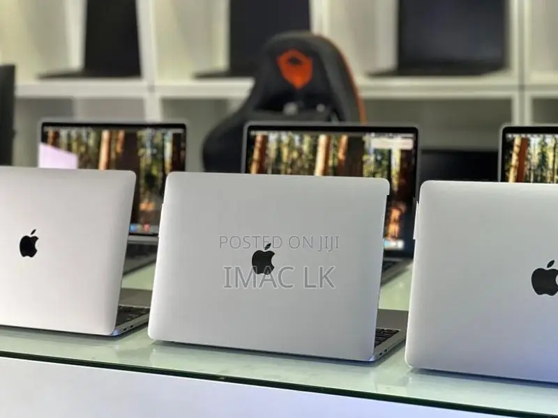 Apple MacBook Air M1 Chip 8GB RAM 256GB SSD