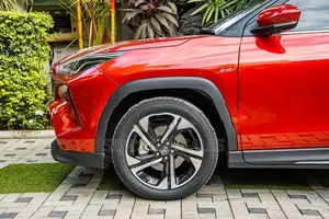 Toyota Yaris Cross Premium Luxury 2025