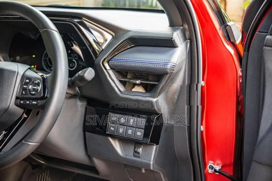 Toyota Yaris Cross Premium Luxury 2025