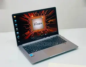 ExpertBook Ryzen 7 7735HS 16GB RAM 512GB NVMe SSD
