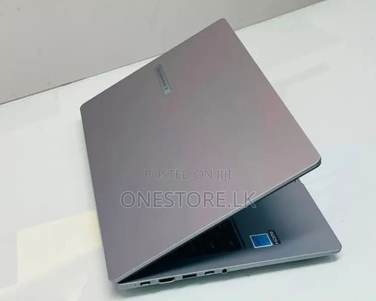 ExpertBook Ryzen 7 7735HS 16GB RAM 512GB NVMe SSD