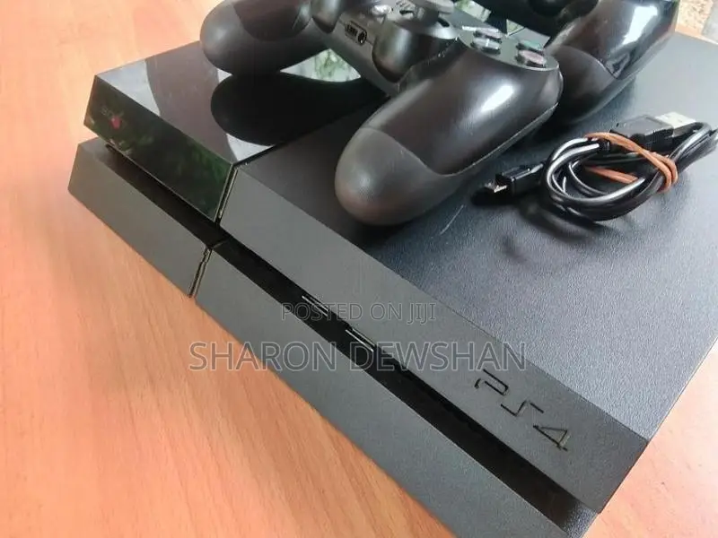 Sony PS4 500GB ( Used )