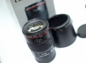 Canon EF 100MM F/2.8 L IS USM Lens