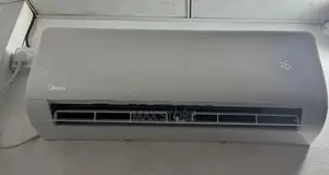 Midea 12000 BTU Non Inverter AC