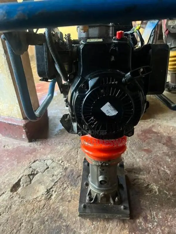 EH 12 Wacker