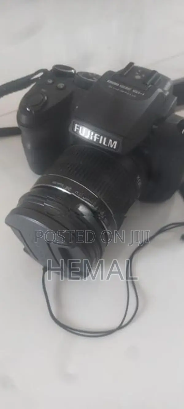Fujifilm FinePix HS35EXR 16.3MP Digital Camera