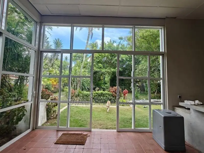 Aluminium Sliding Doors