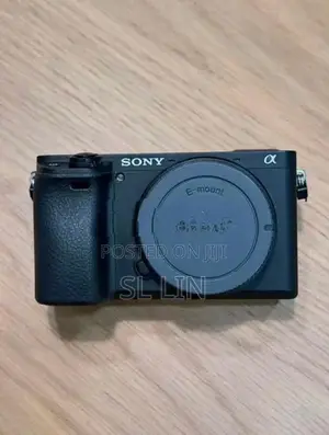 Sony Amm F4 OSS Sigma 56mm F1.4