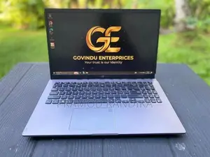 Acer ASUS Vivobook Intel Celeron R N4000 CPU 256 GB SSD NVMe
