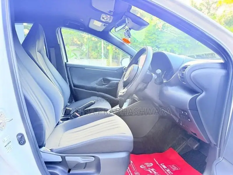 Toyota Yaris G GRADE 2024