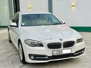 BMW 520d F10 3 Option 2016