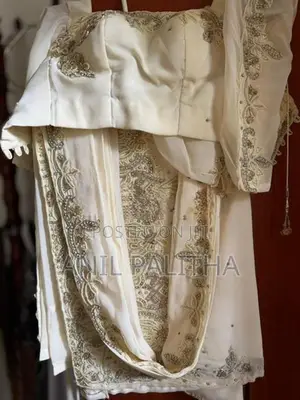 Kandyan Bridal Saree (Osariya)