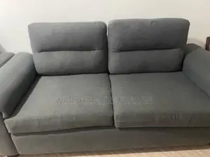 Singer Sofa